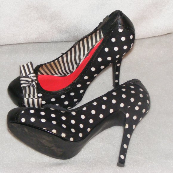 Fun Heels Size 9.5 - Picture 2 of 10